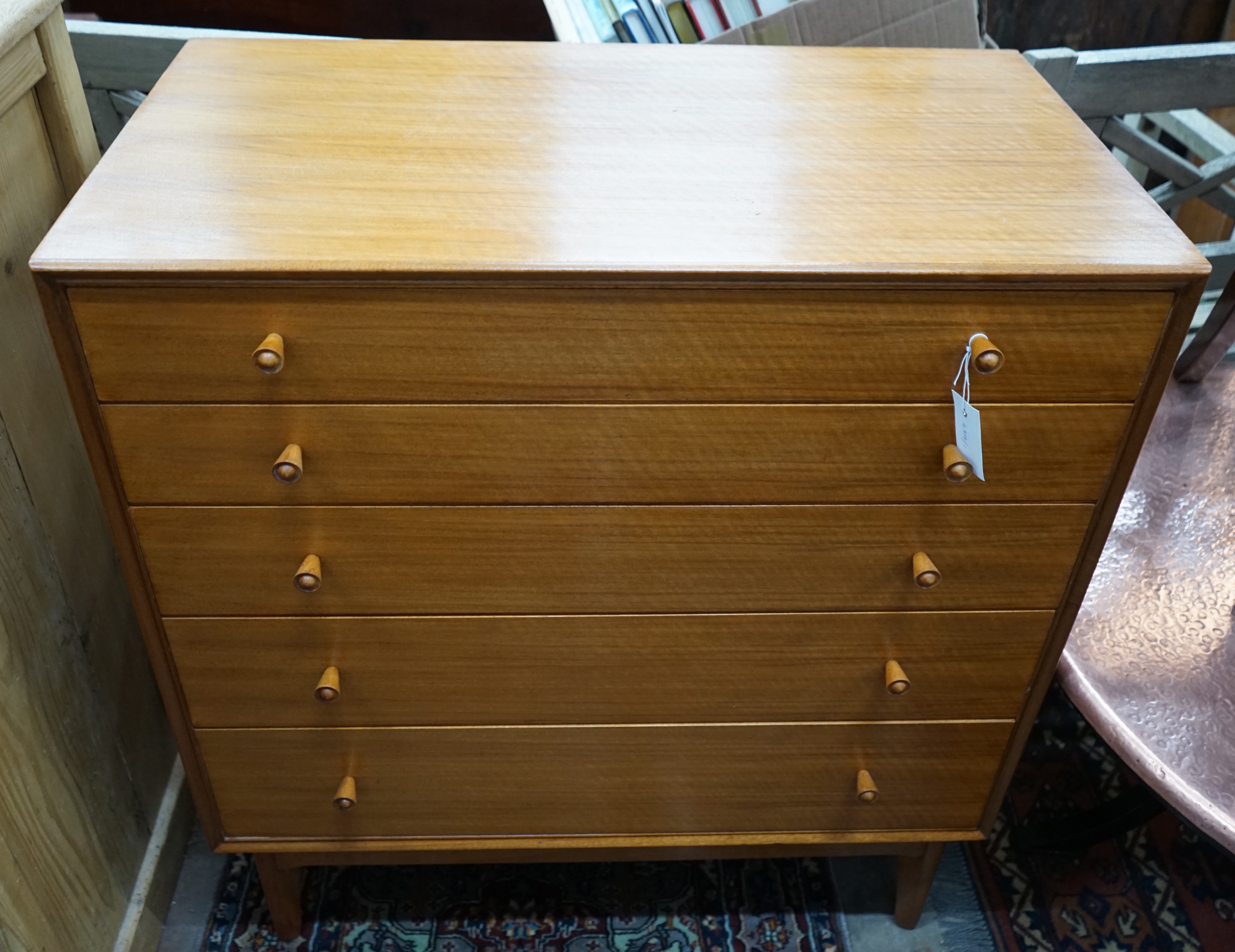 A mid century Alfred Cox for Heals walnut chest of five drawers, width 83cm depth 46cm height 93cm